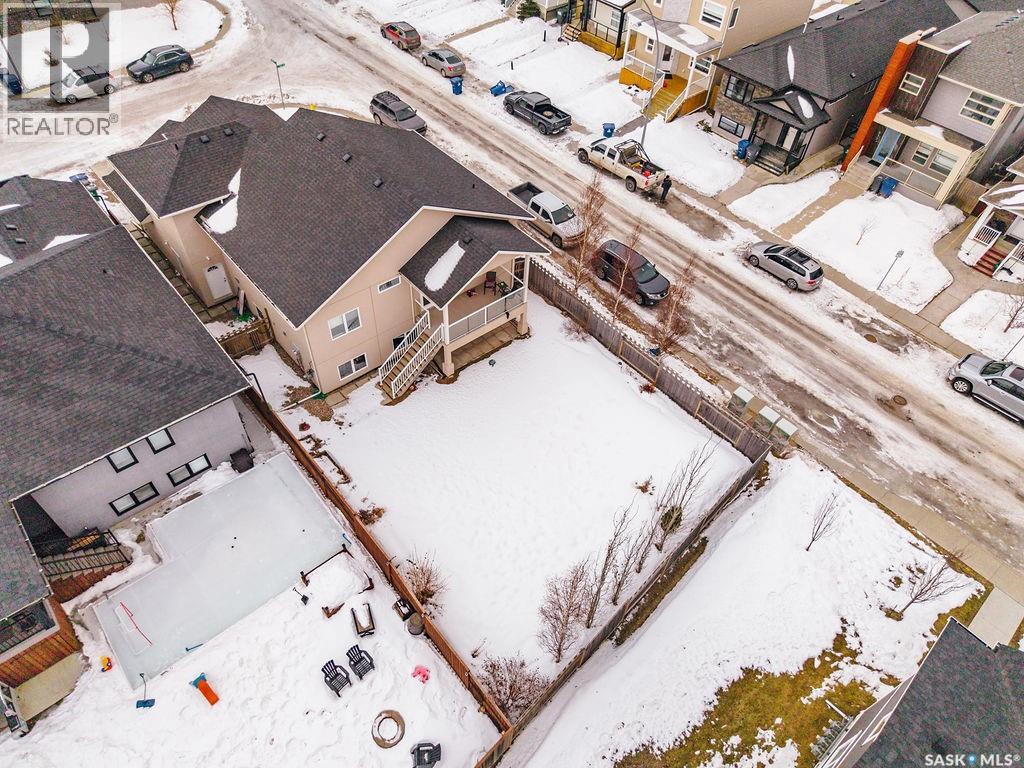 Single Family House Bi-level for Sale in  Kloppenburg TERRACE Saskatoon 