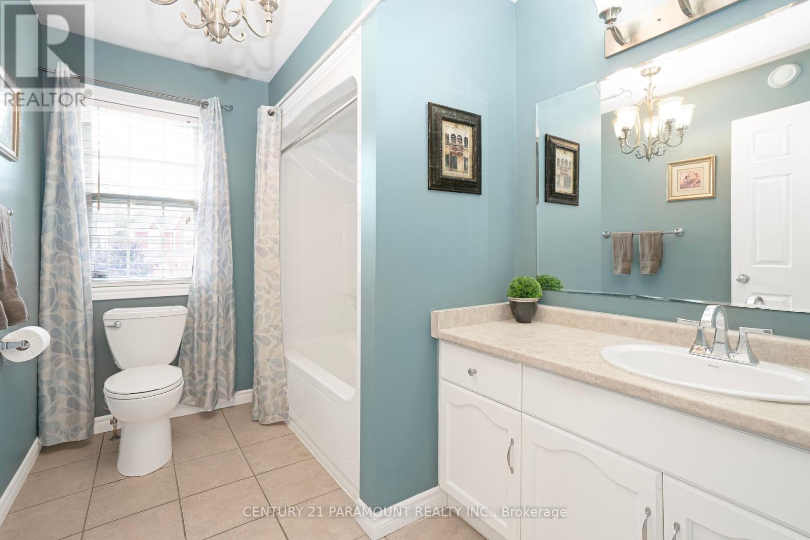 109 HAMPSON CRESCENT - 22