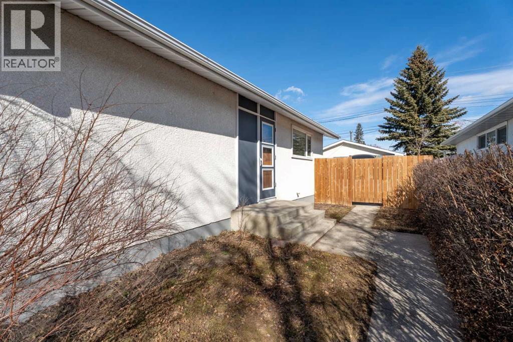 Single Family House Bungalow for Sale in  Van Horne Crescent NE Vista Heights Calgary 