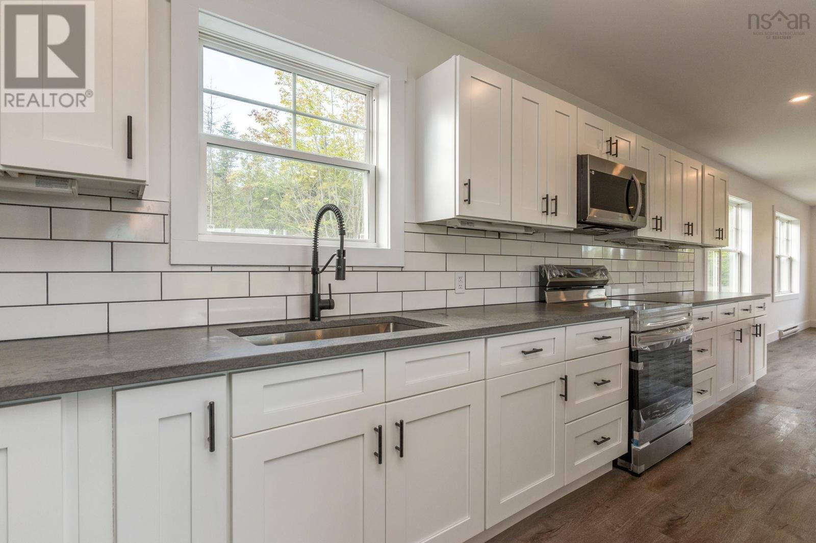 4606 Clam Harbour Road - 13