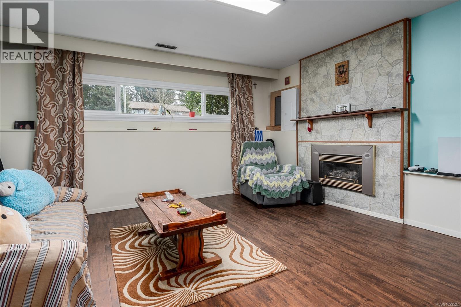 2155 PIERCY AVE - 17