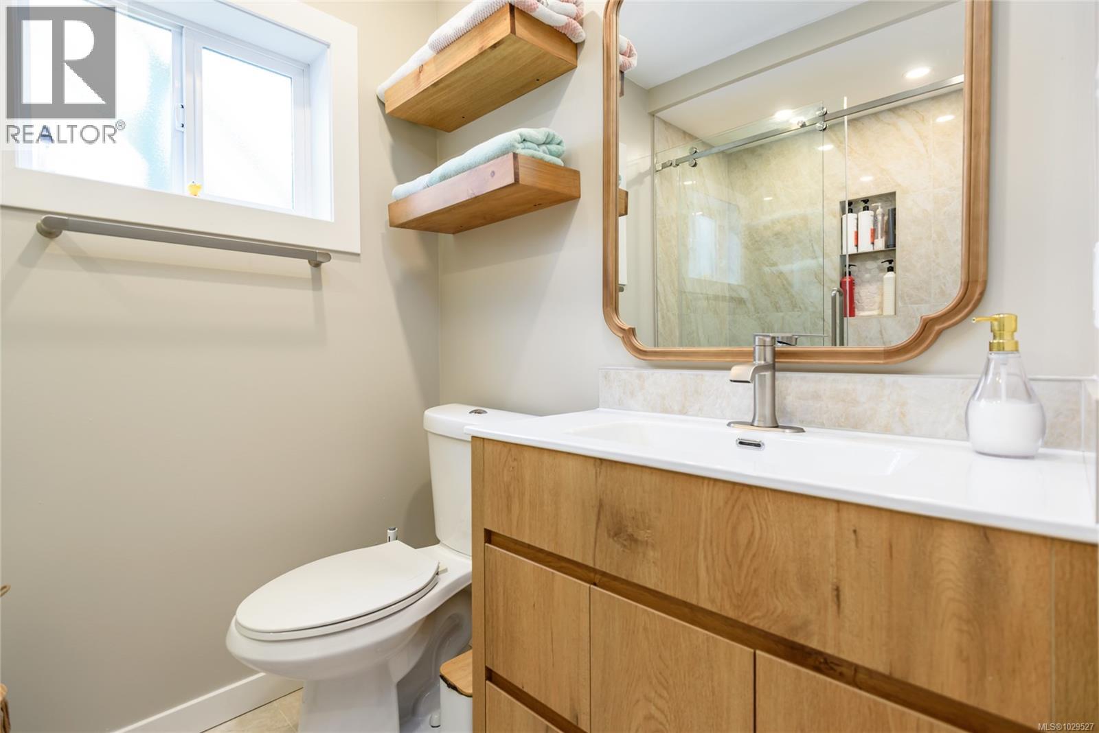 2155 PIERCY AVE - 23