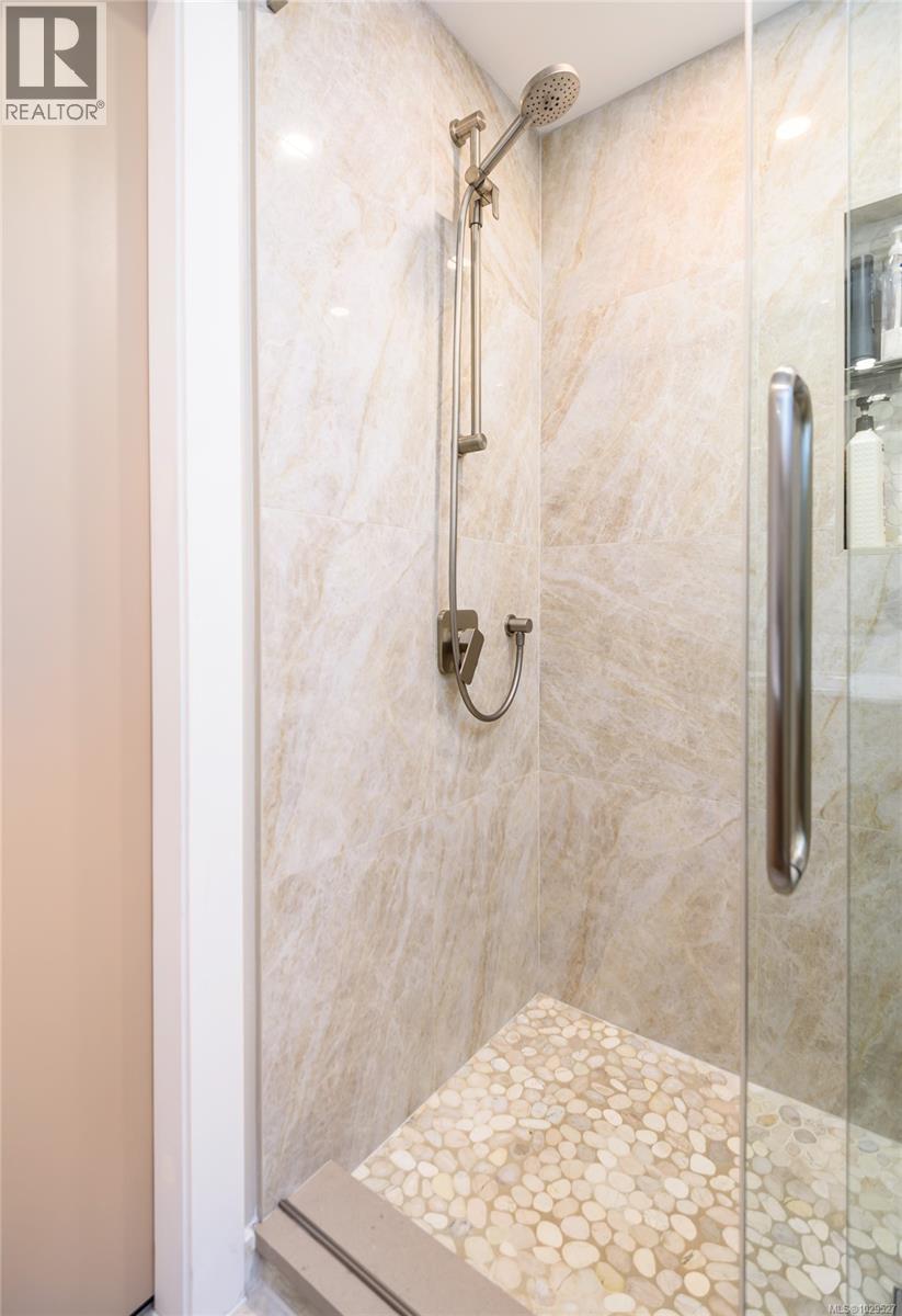 2155 PIERCY AVE - 25