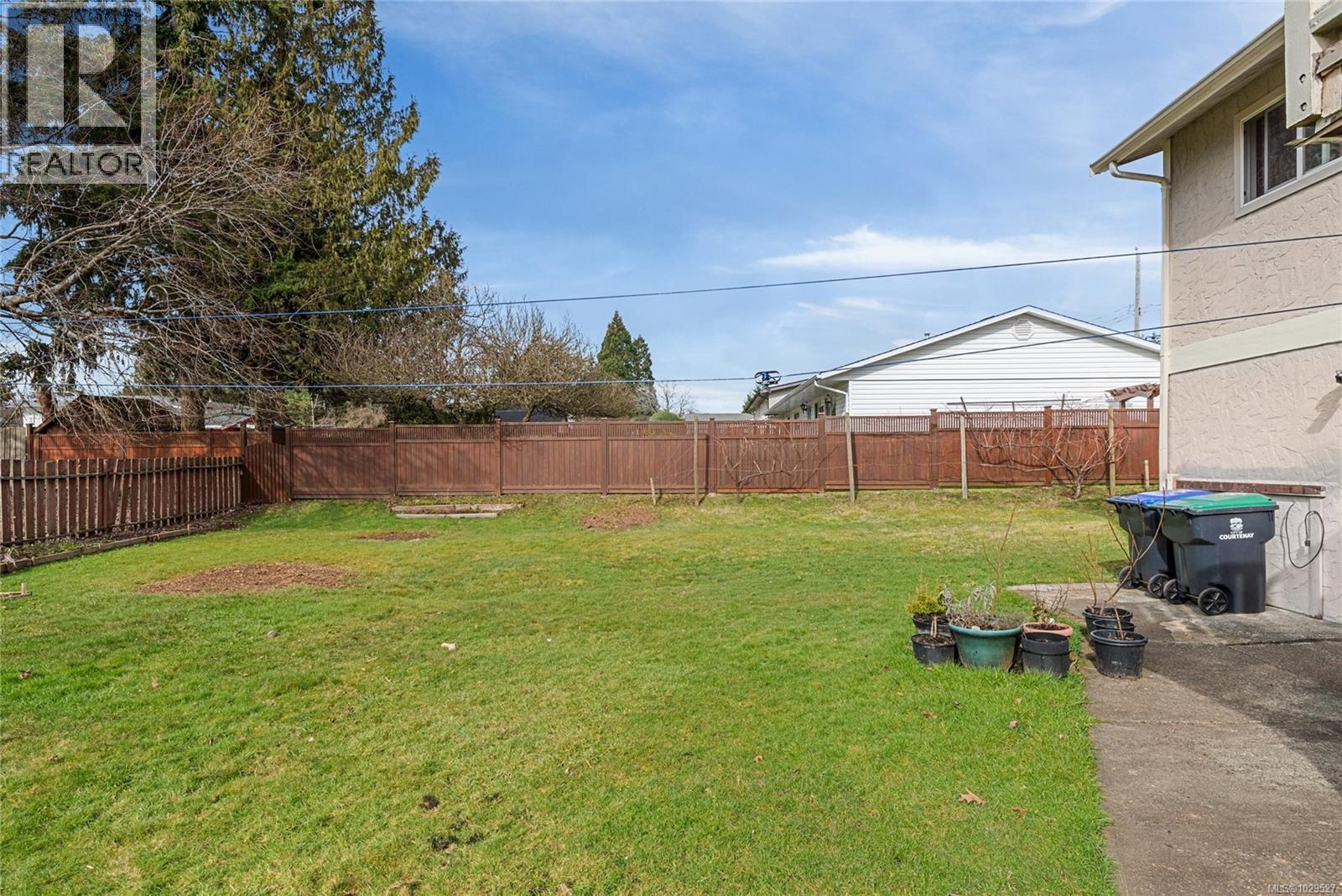 2155 PIERCY AVE - 27