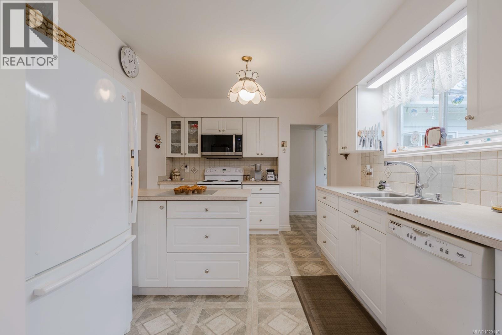 3820 SOUTH OYSTER SCHOOL RD - 26