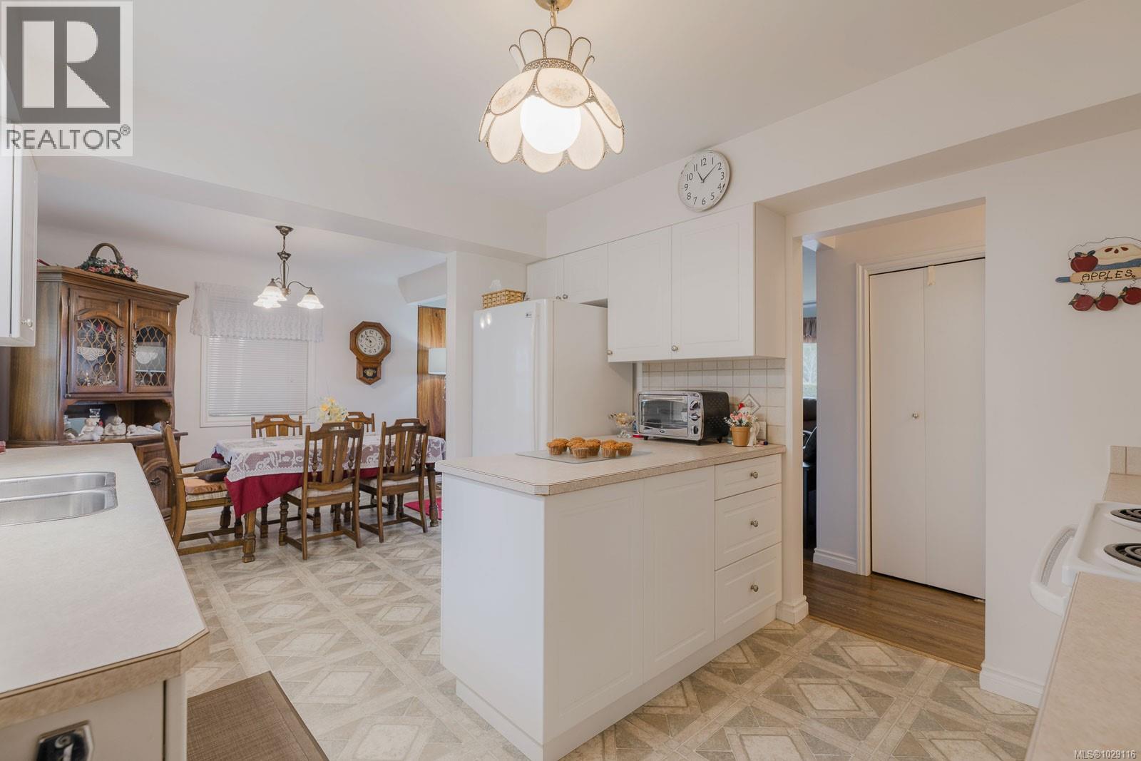 3820 SOUTH OYSTER SCHOOL RD - 28