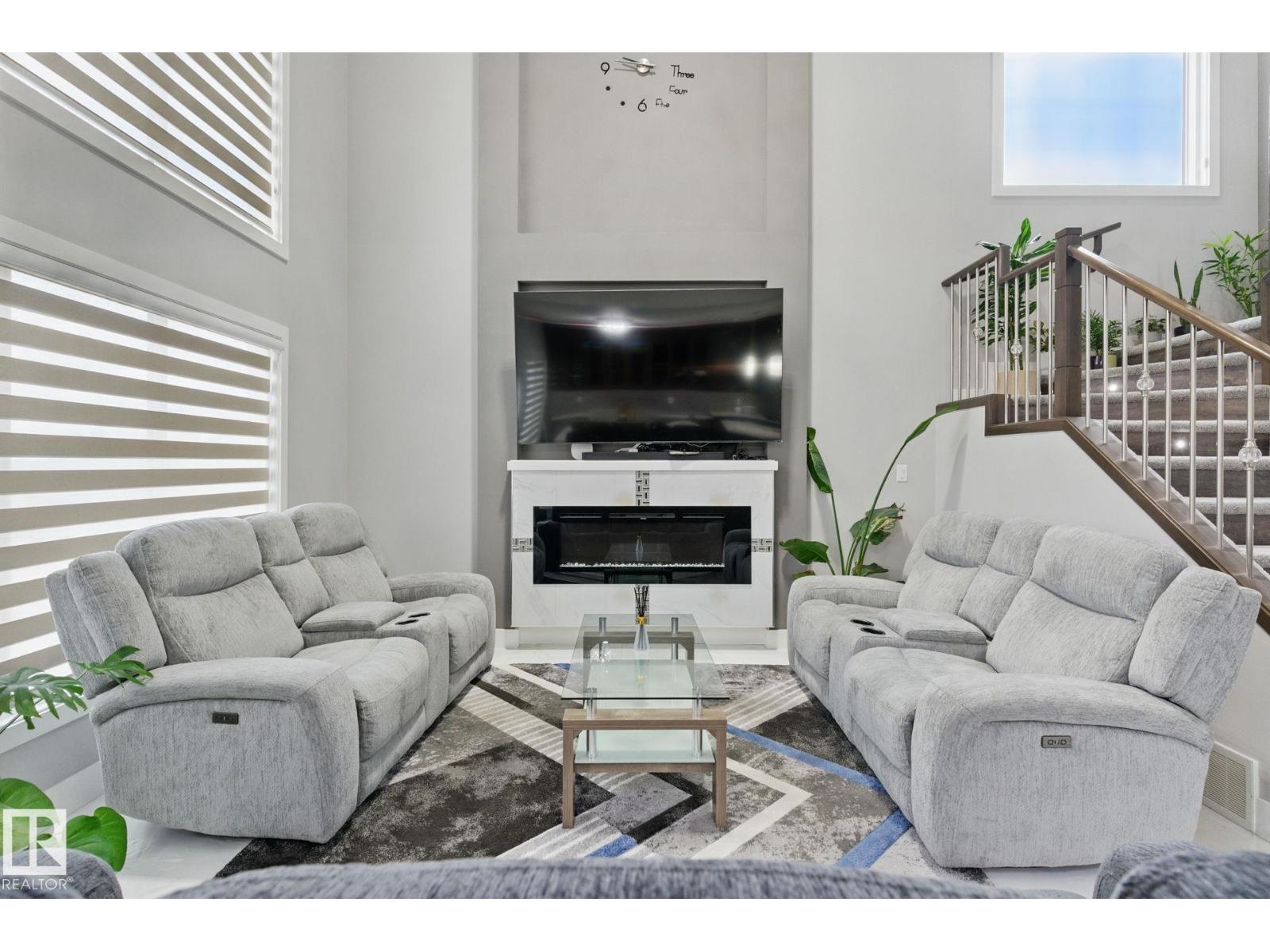 1412 25 ST NW - 10