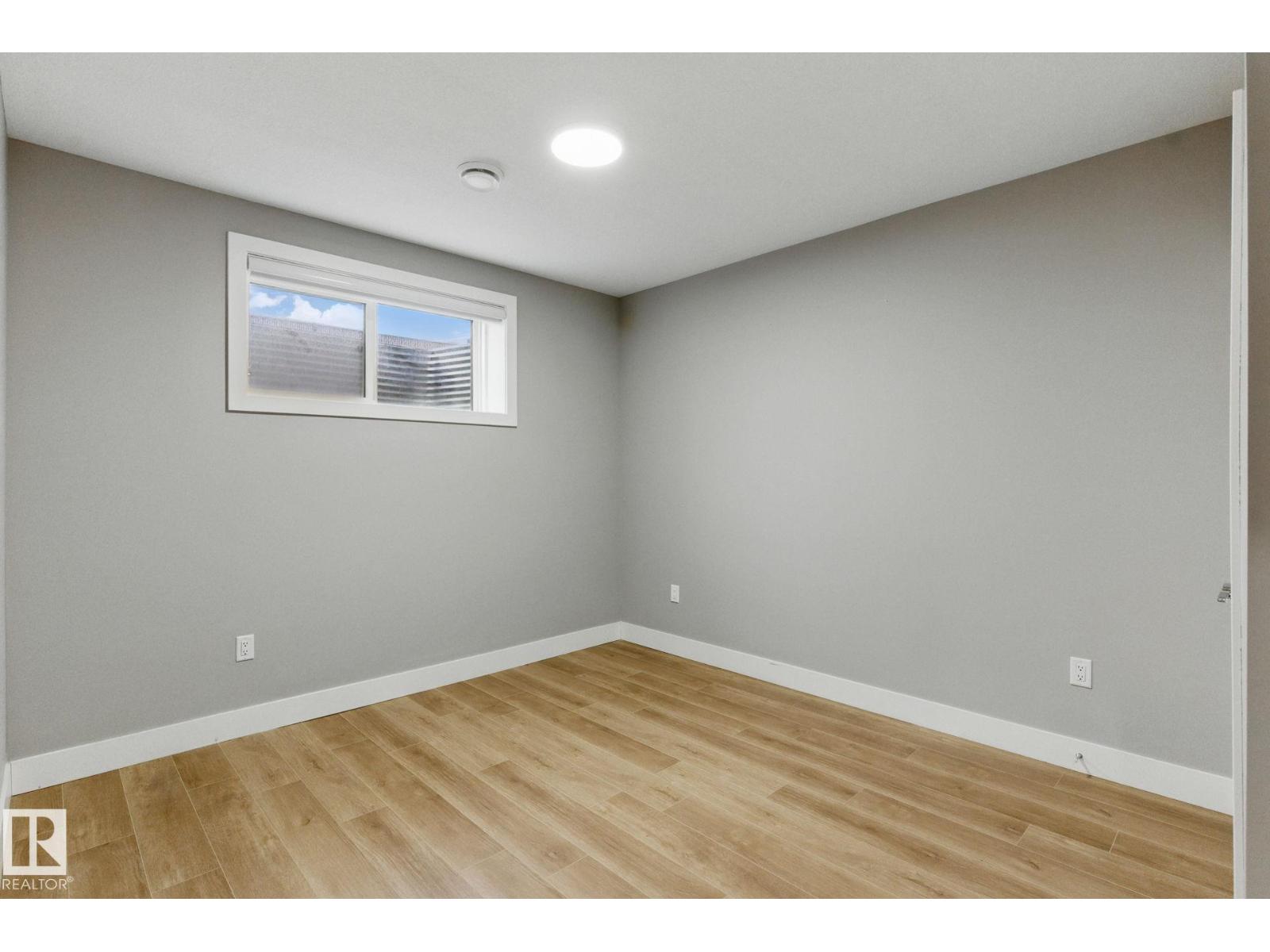 1412 25 ST NW - 30