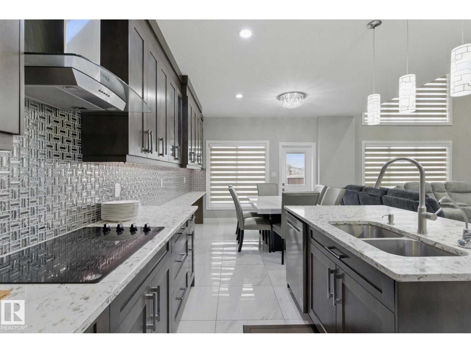 1412 25 ST NW - 7
