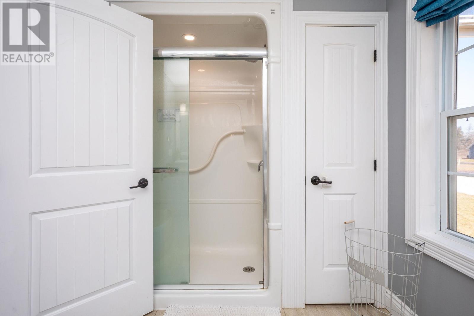 36 CAMDEN COURT - 29