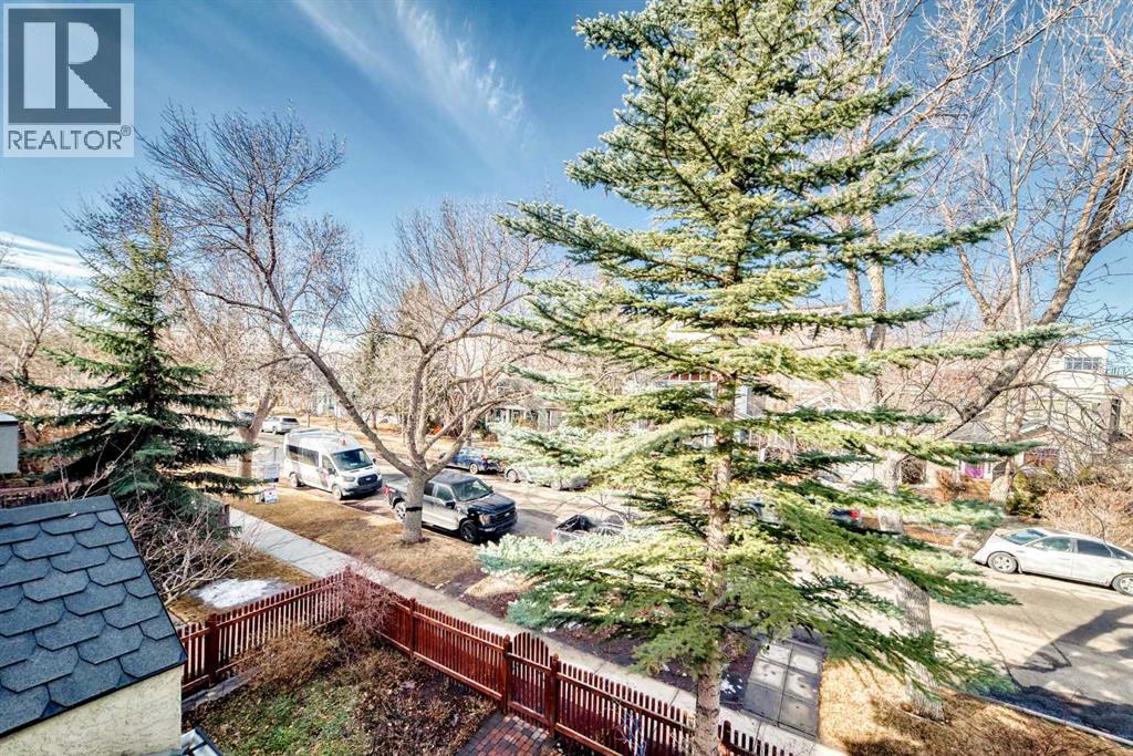 Single Family House for Sale in   Street NW Hillhurst Calgary 