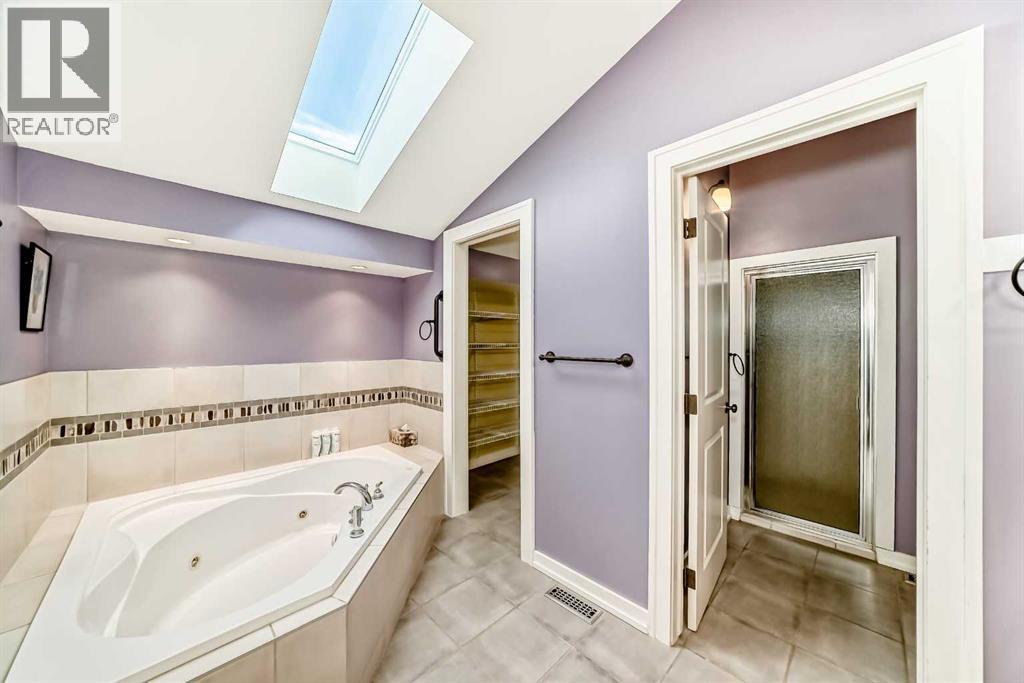 Single Family House for Sale in   Street NW Hillhurst Calgary 