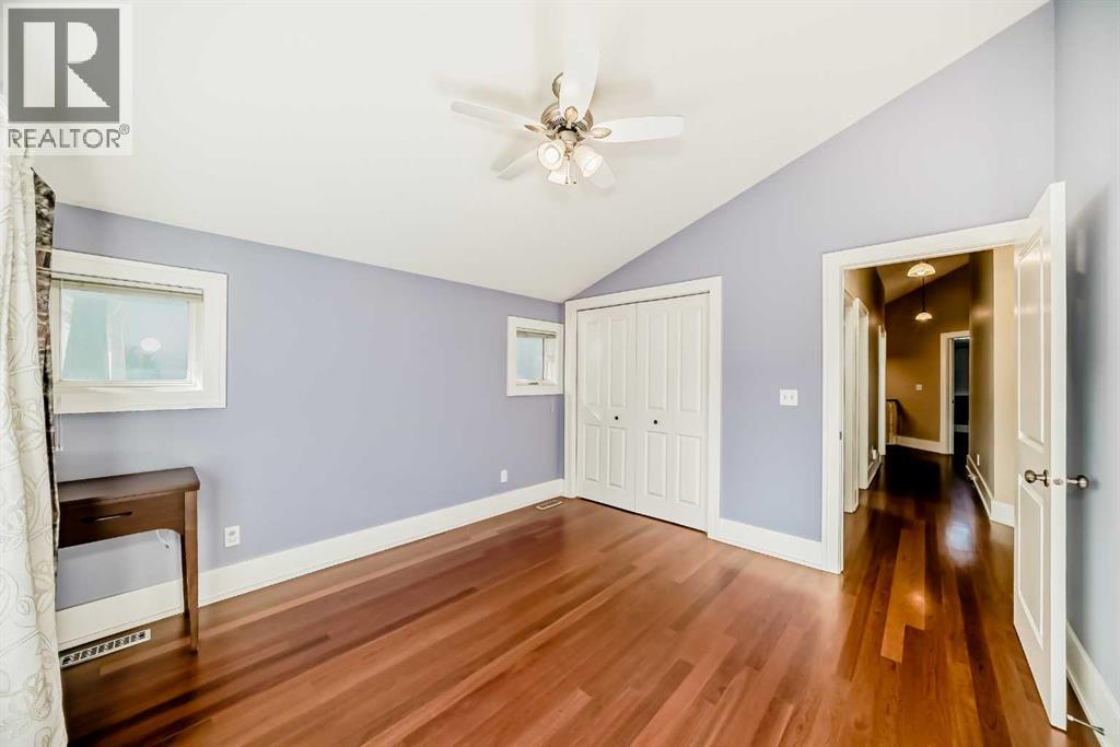 Single Family House for Sale in   Street NW Hillhurst Calgary 