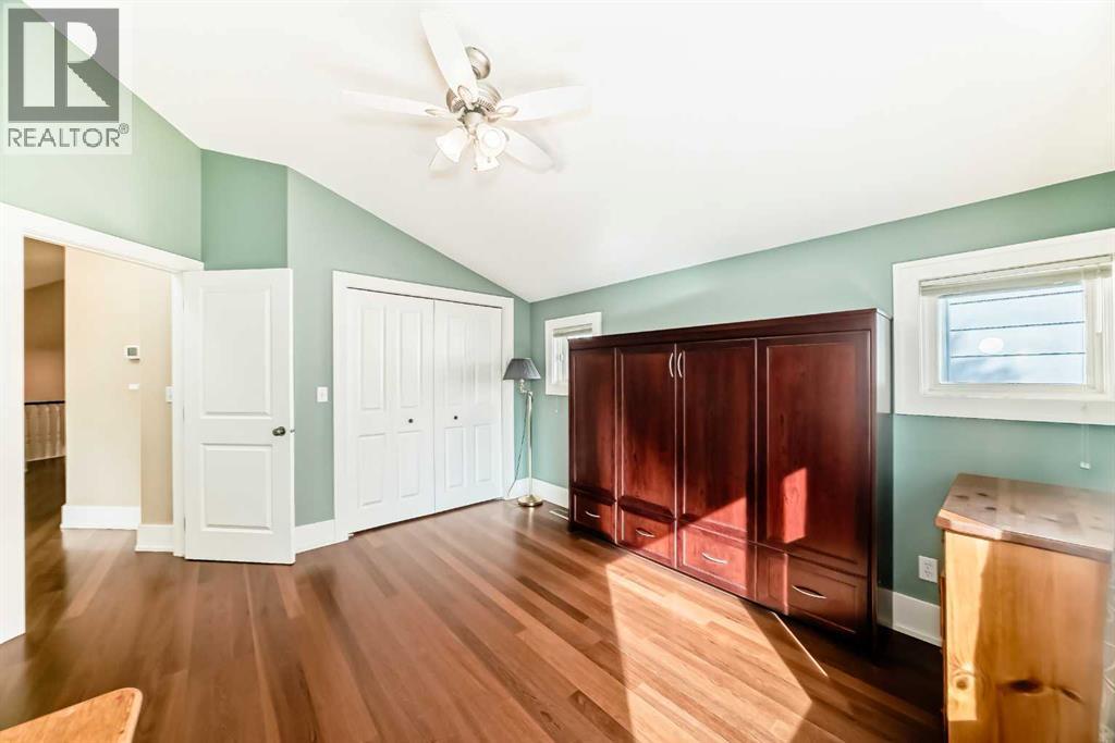 Single Family House for Sale in   Street NW Hillhurst Calgary 