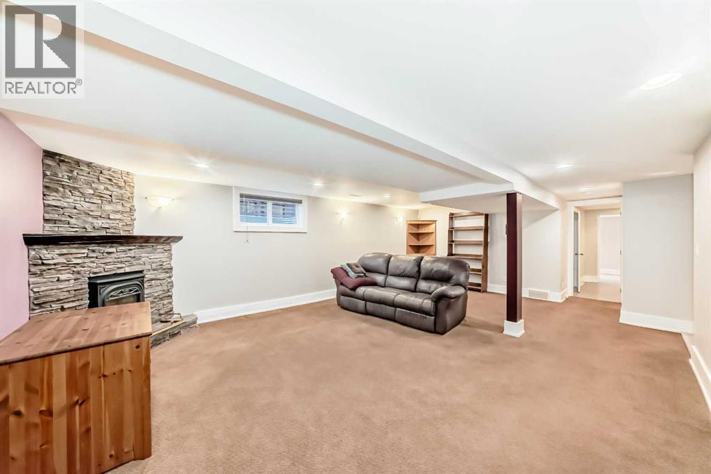 Single Family House for Sale in   Street NW Hillhurst Calgary 