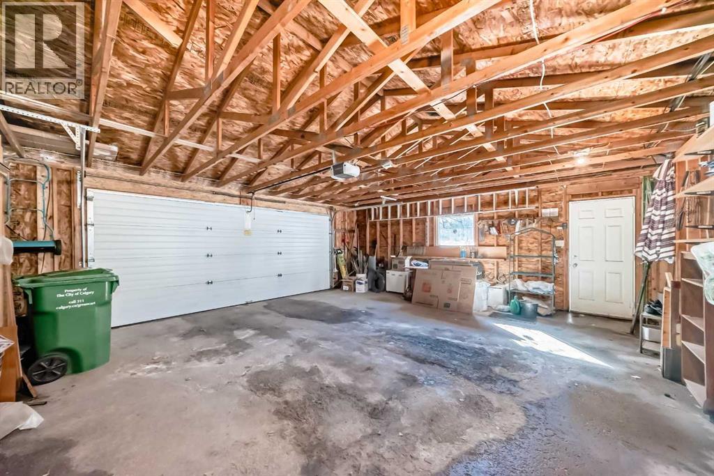 Single Family House for Sale in   Street NW Hillhurst Calgary 