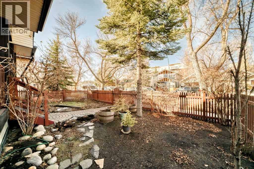 Single Family House for Sale in   Street NW Hillhurst Calgary 