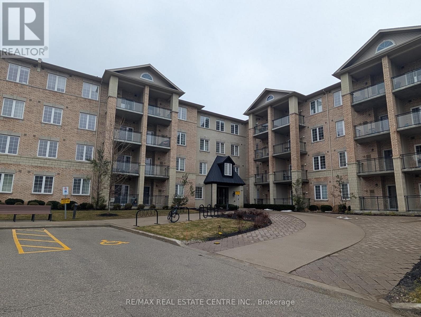 118 - 1077 GORDON STREET