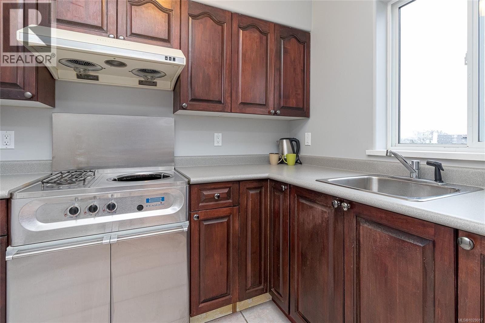  4268 Westervelt Place, Saanich