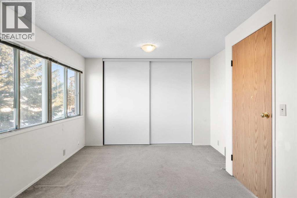 Single Family House for Sale in  Castlebrook Way NE Castleridge Calgary 