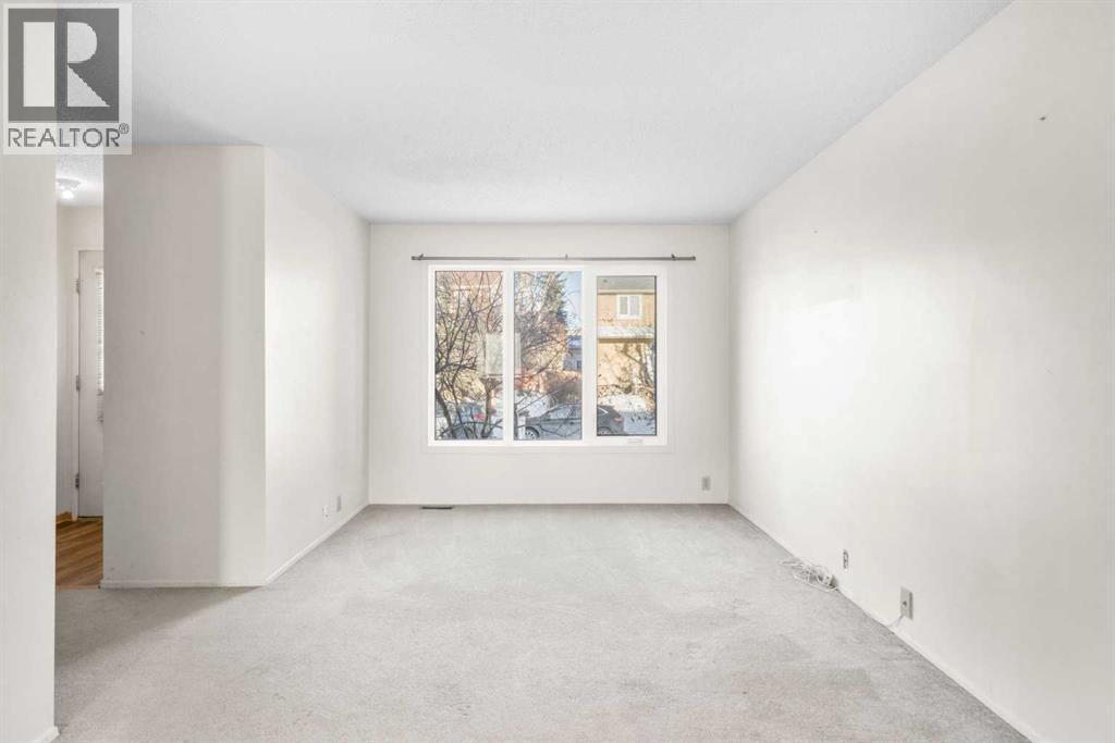 Single Family House for Sale in  Castlebrook Way NE Castleridge Calgary 