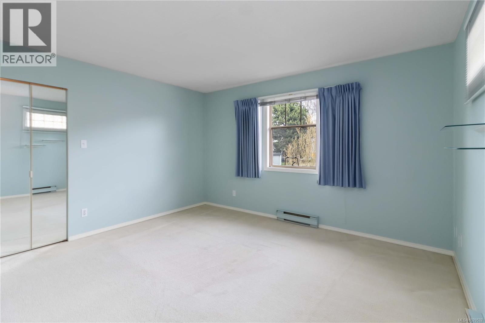 #7 1060 Sutlej St - 19