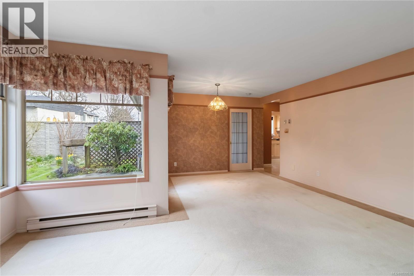 #7 1060 Sutlej St - 14