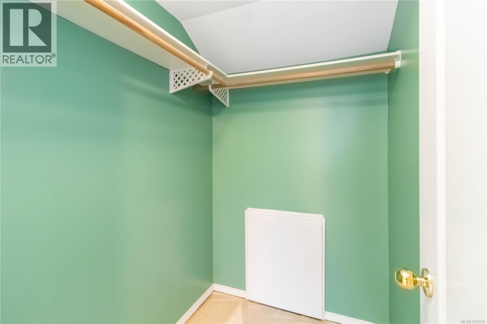 #7 1060 SUTLEJ ST - 33