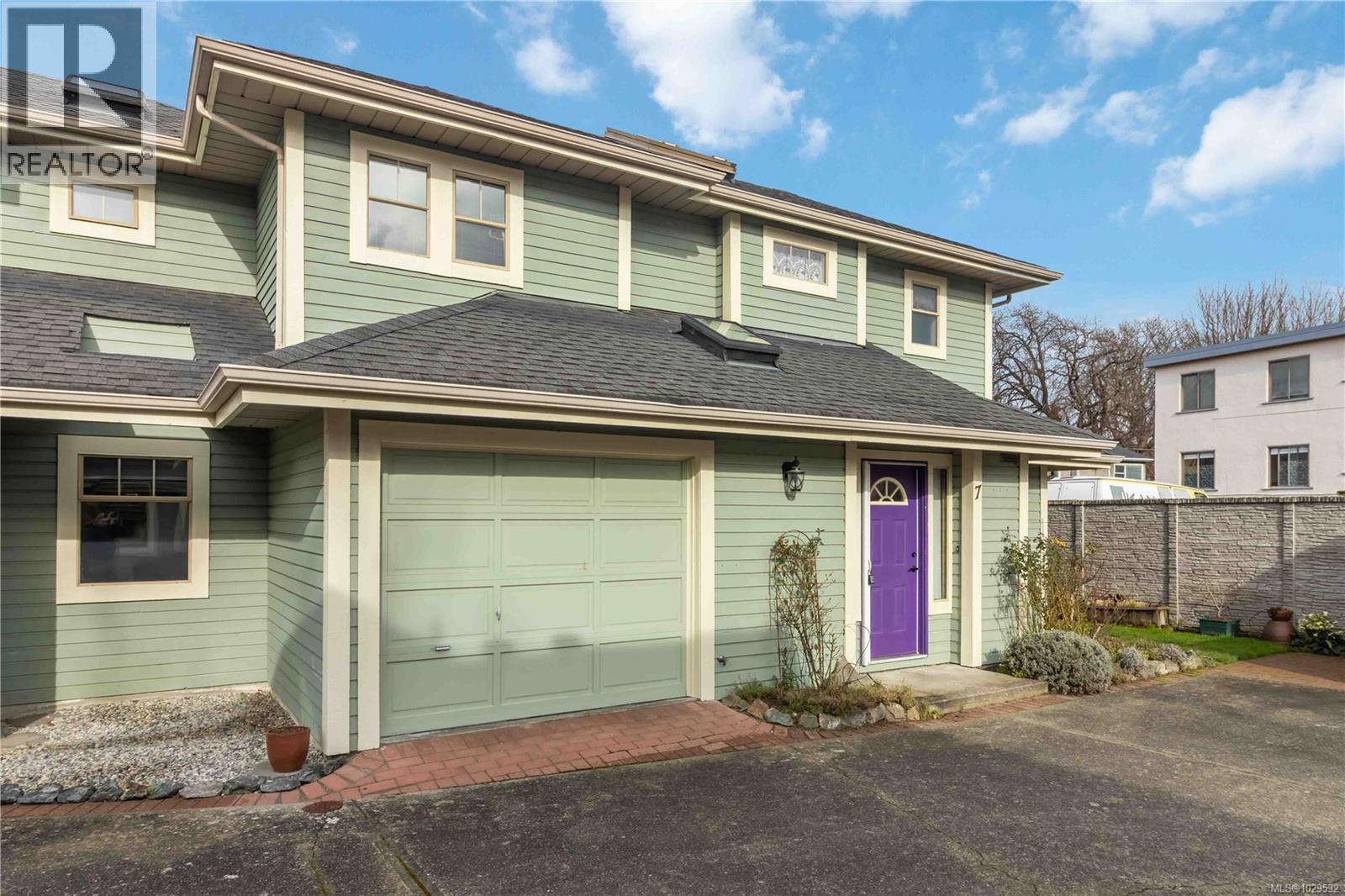 #7 1060 Sutlej St - 2