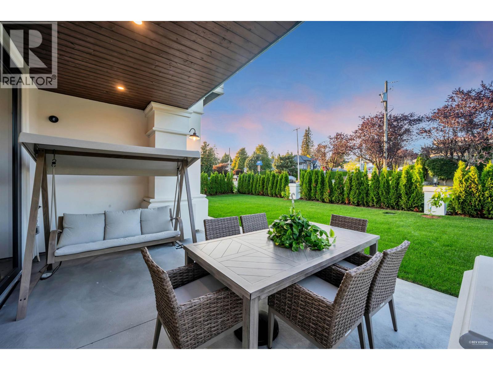 1390 SUTHERLAND AVENUE, North Vancouver