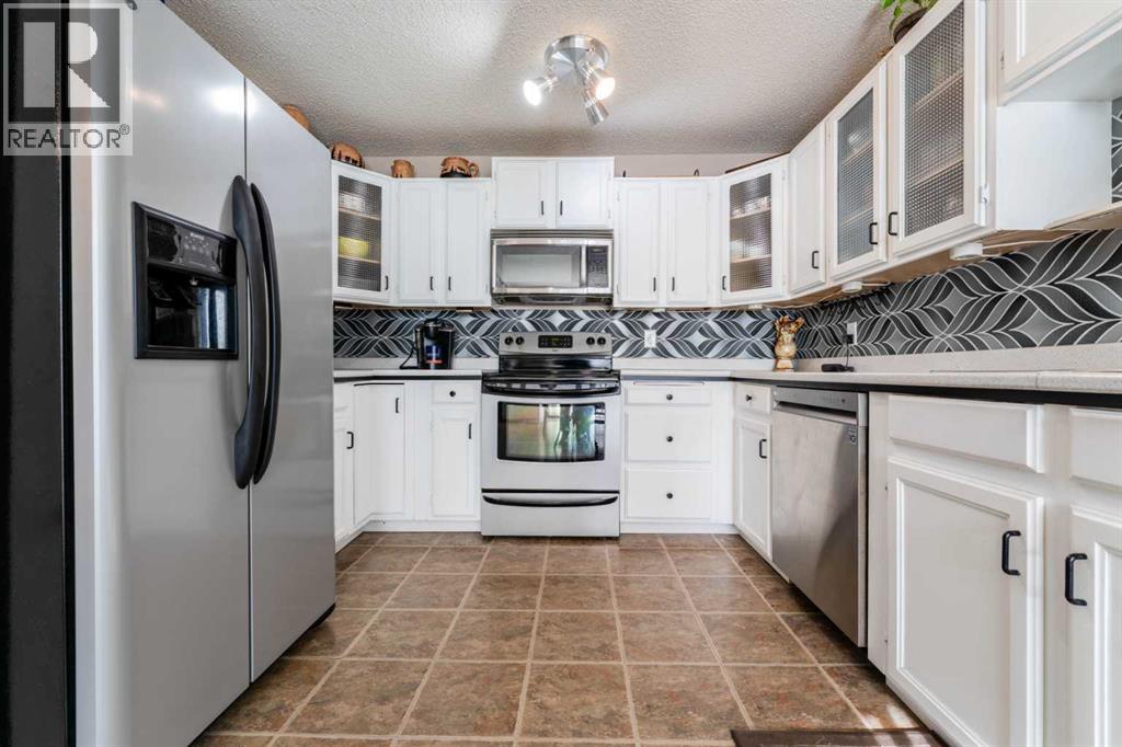 320 Midpark Gardens SE, Calgary, Alberta