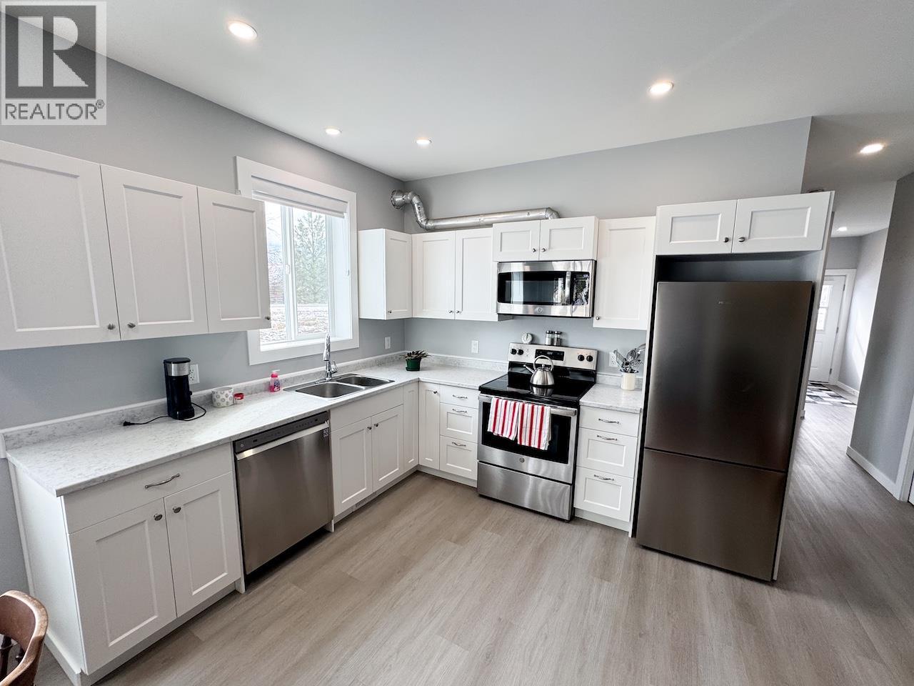 6560 25th Street, Grand Forks