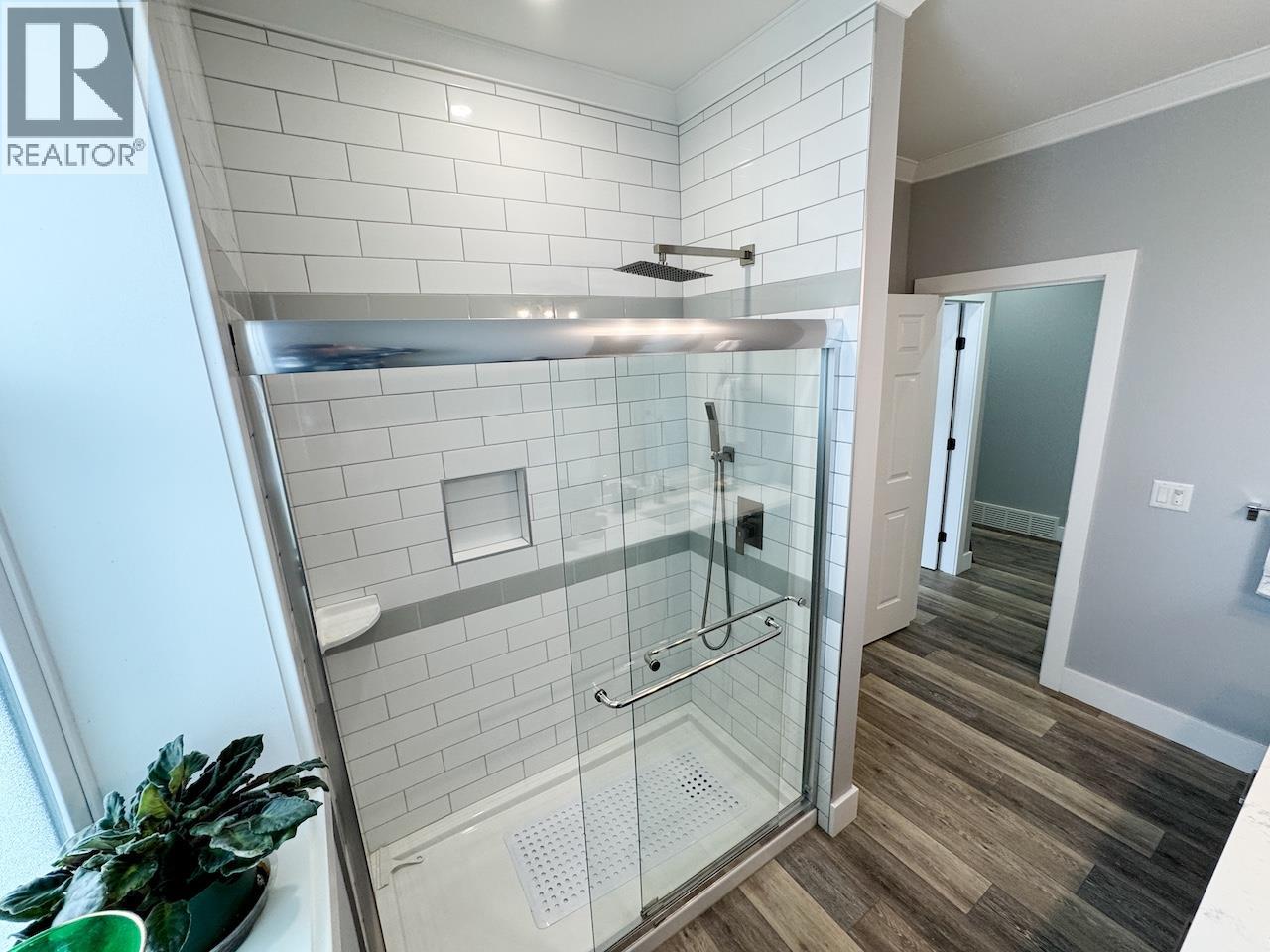 6560 25th Street, Grand Forks