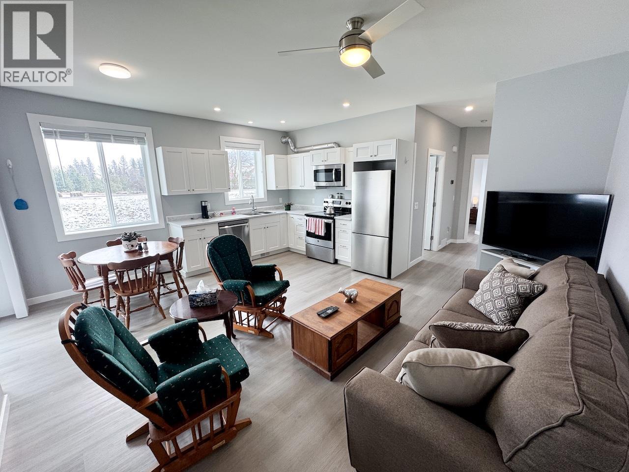 6560 25th Street, Grand Forks