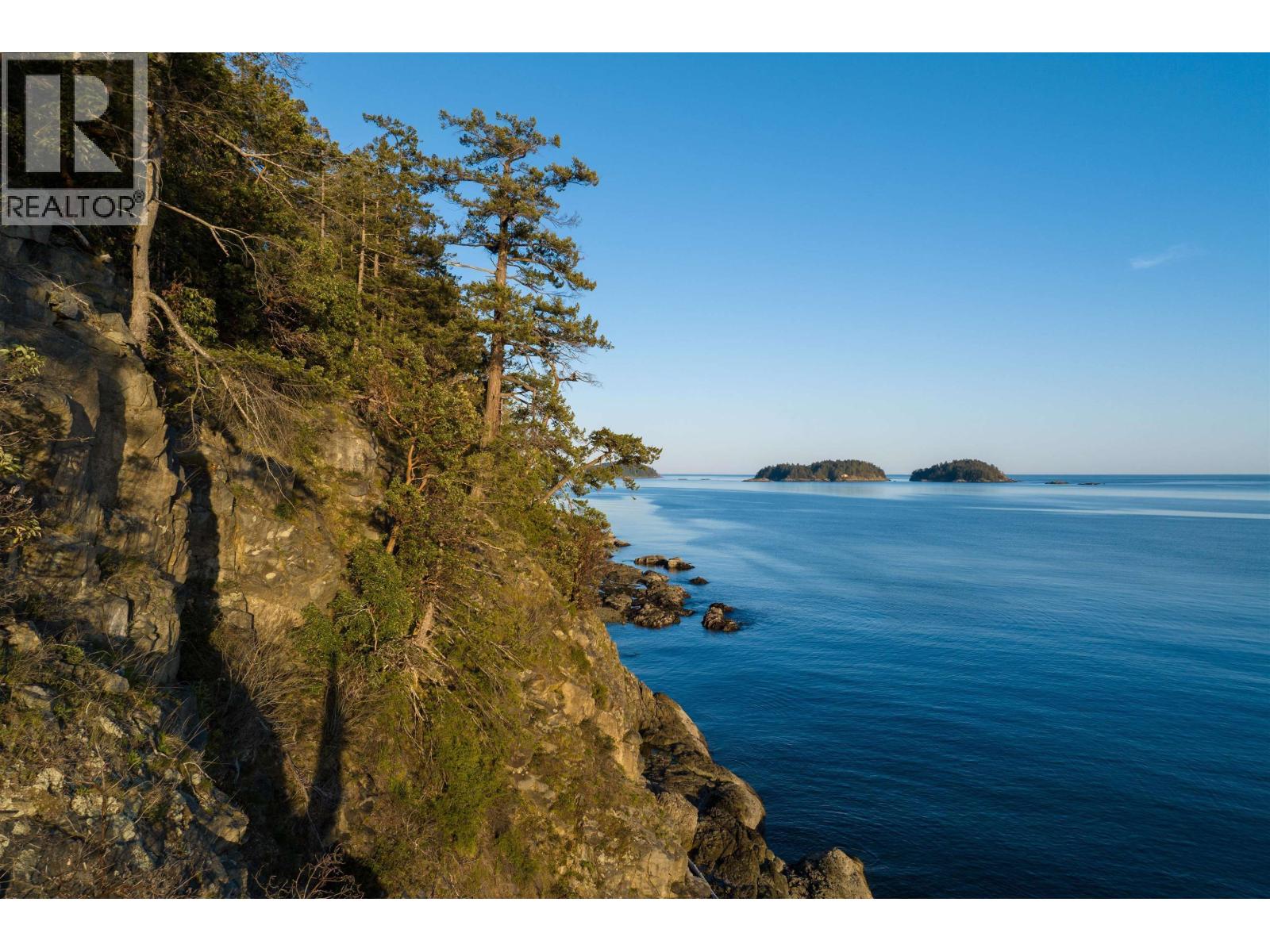 LOT C SUNSHINE COAST HIGHWAY, Sechelt