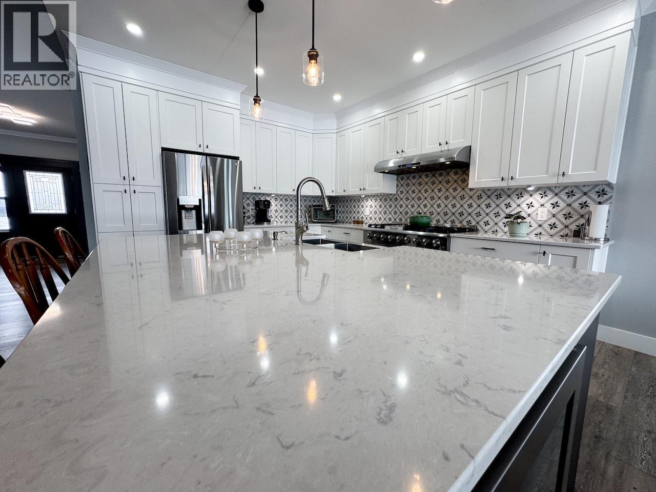 6560 25th Street, Grand Forks