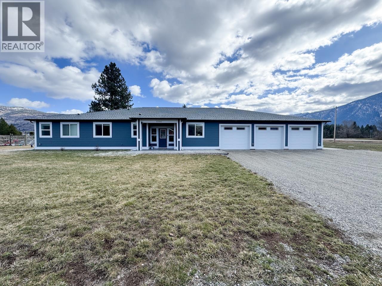 6560 25th Street, Grand Forks