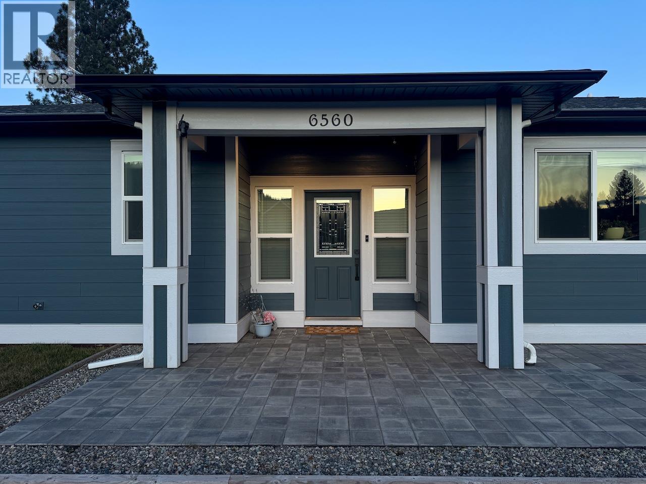 6560 25th Street, Grand Forks