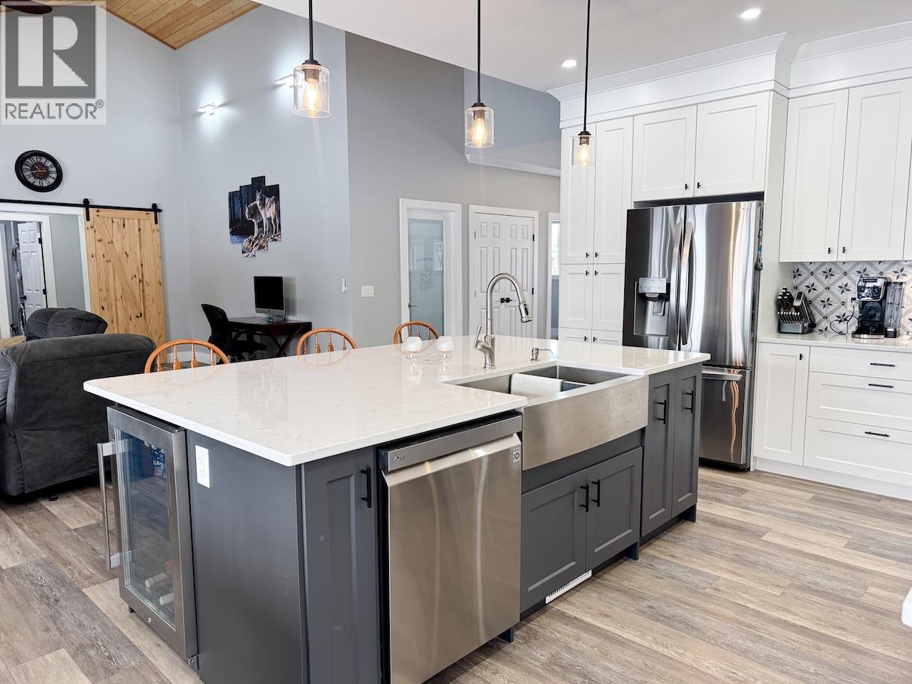 6560 25th Street, Grand Forks