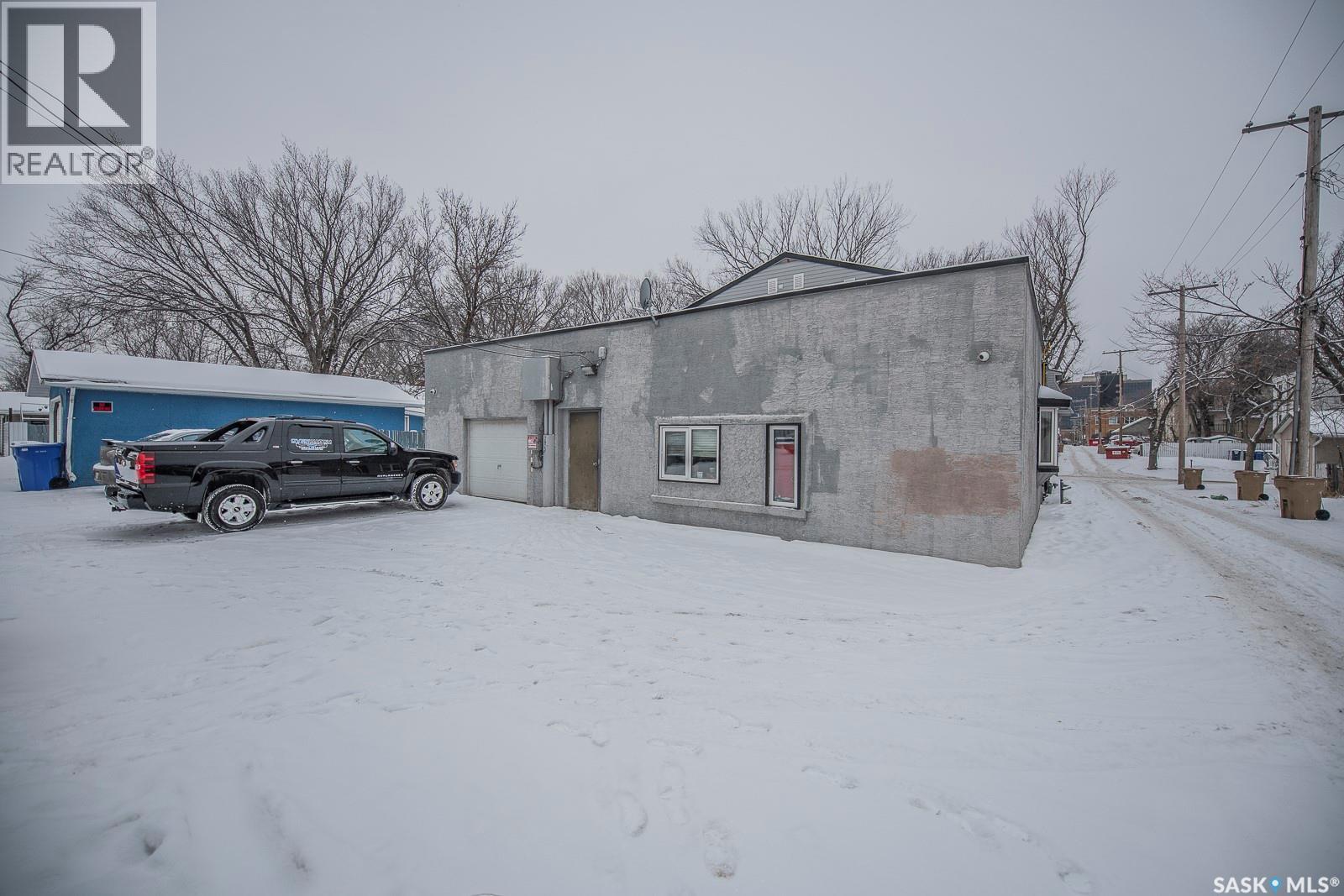 2023 OTTAWA STREET - 10