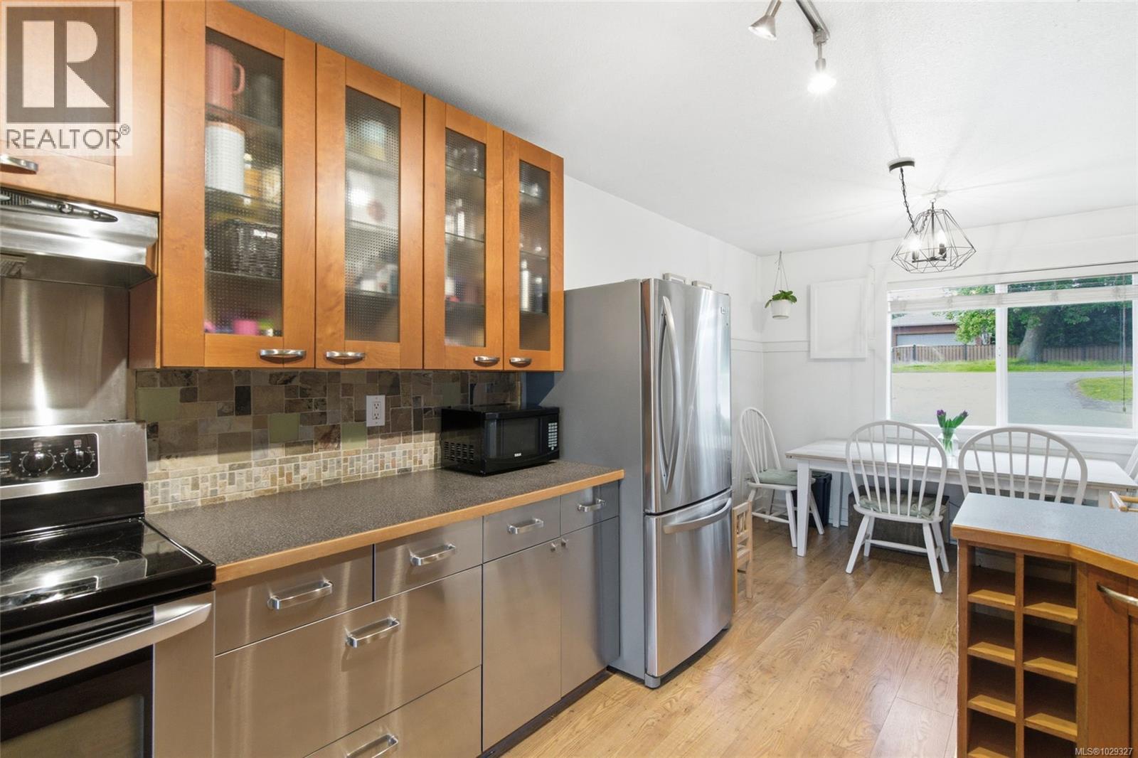 2517 ROSSTOWN RD - 12