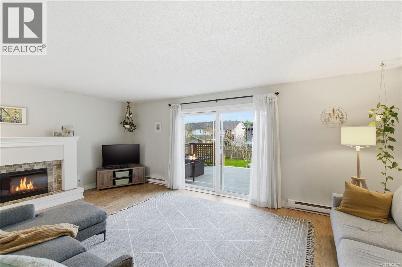 2517 ROSSTOWN RD - 16