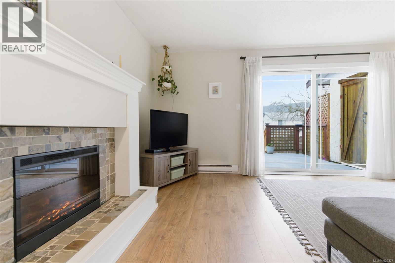 2517 ROSSTOWN RD - 20