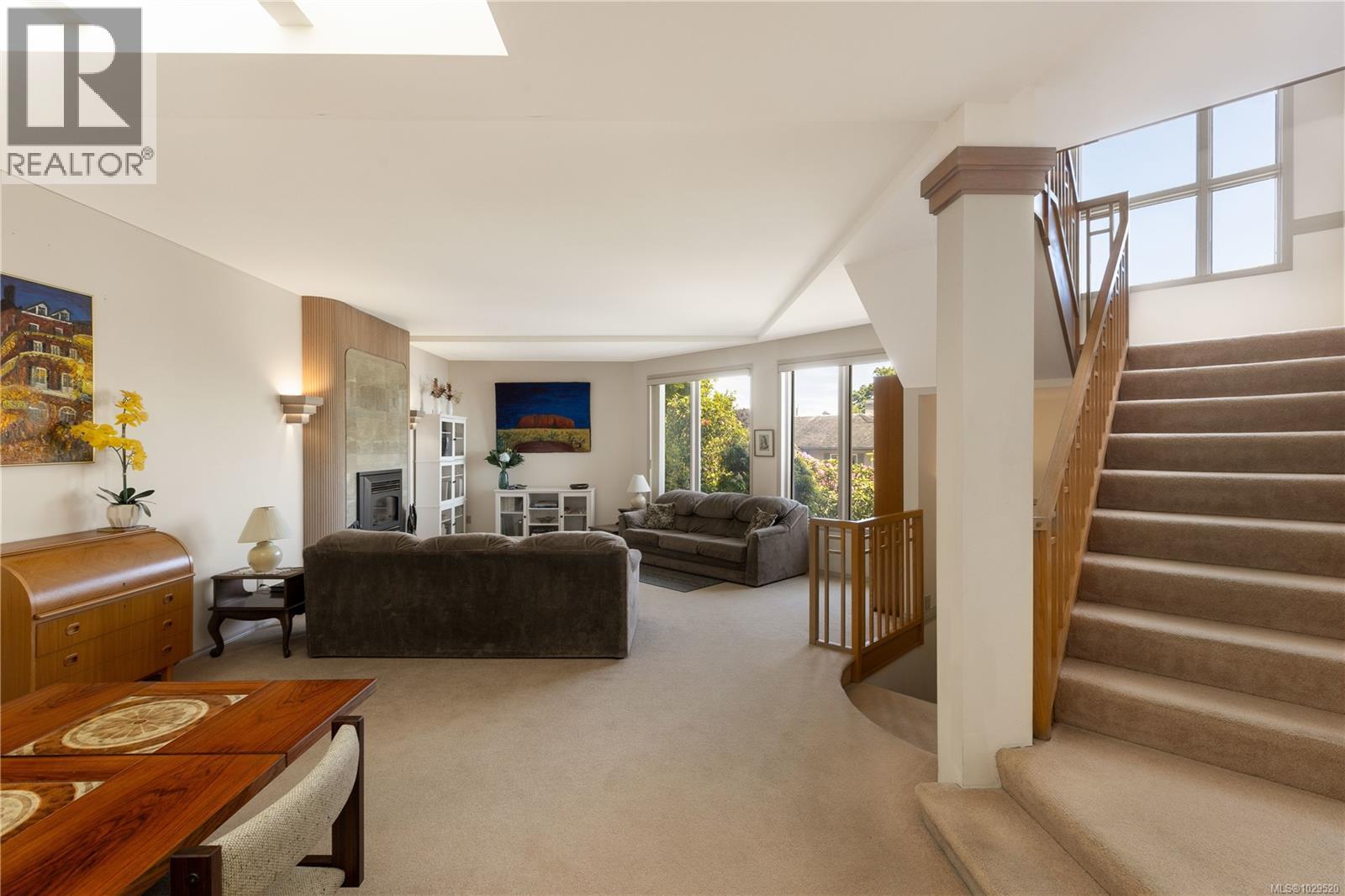  335 King George Terrace, Oak Bay