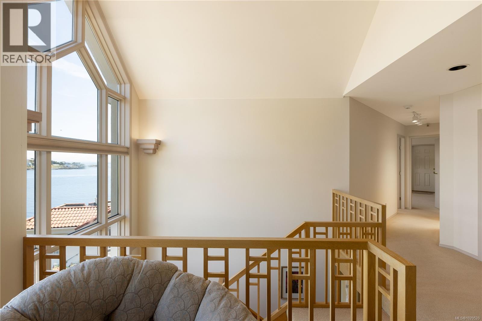  335 King George Terrace, Oak Bay