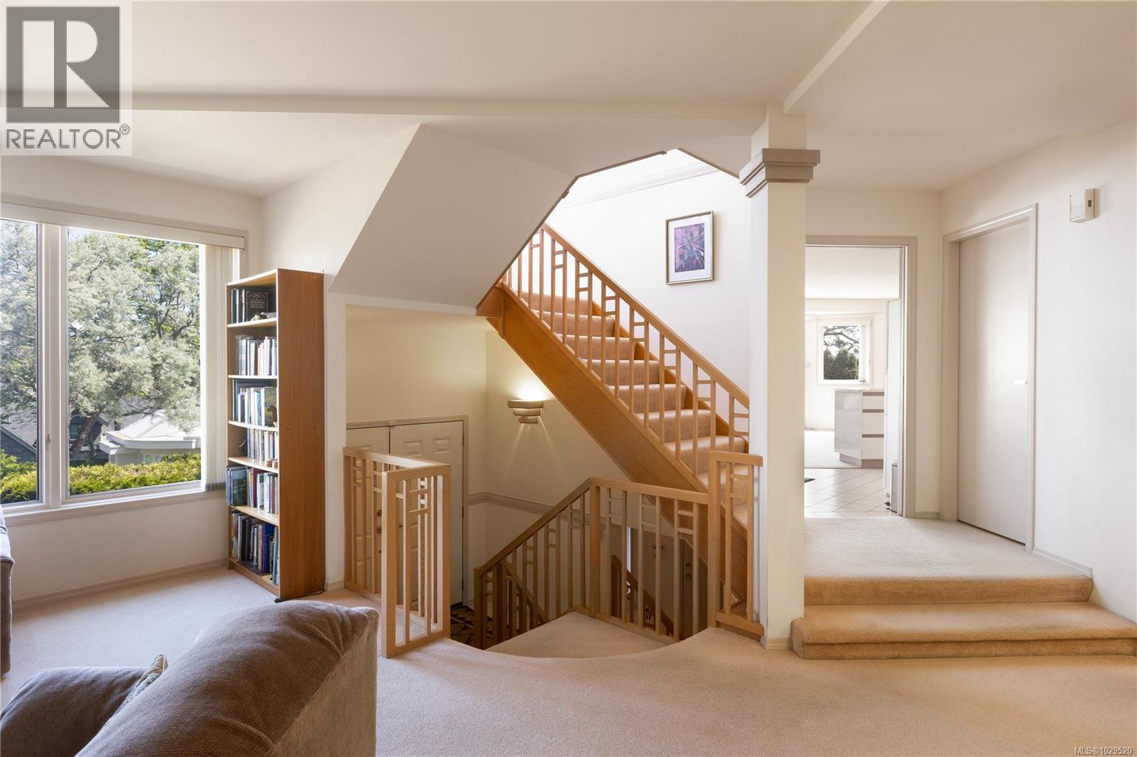  335 King George Terrace, Oak Bay