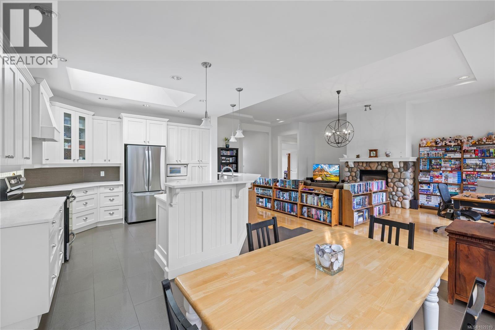 6538 Harrier Rd - 16