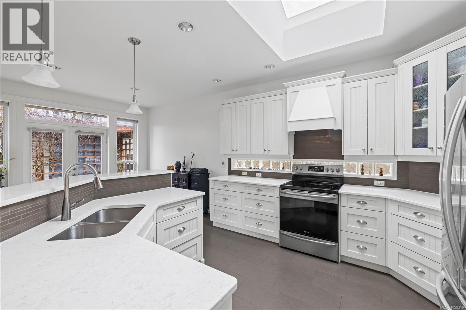 6538 HARRIER RD - 17