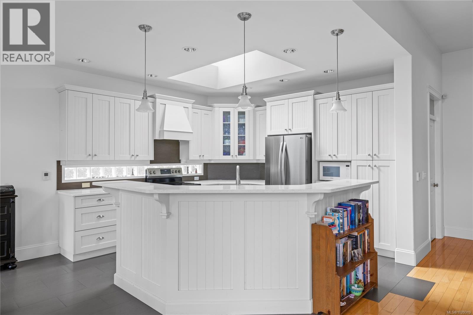 6538 HARRIER RD - 19