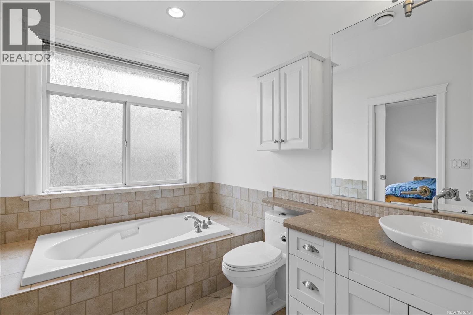 6538 HARRIER RD - 23